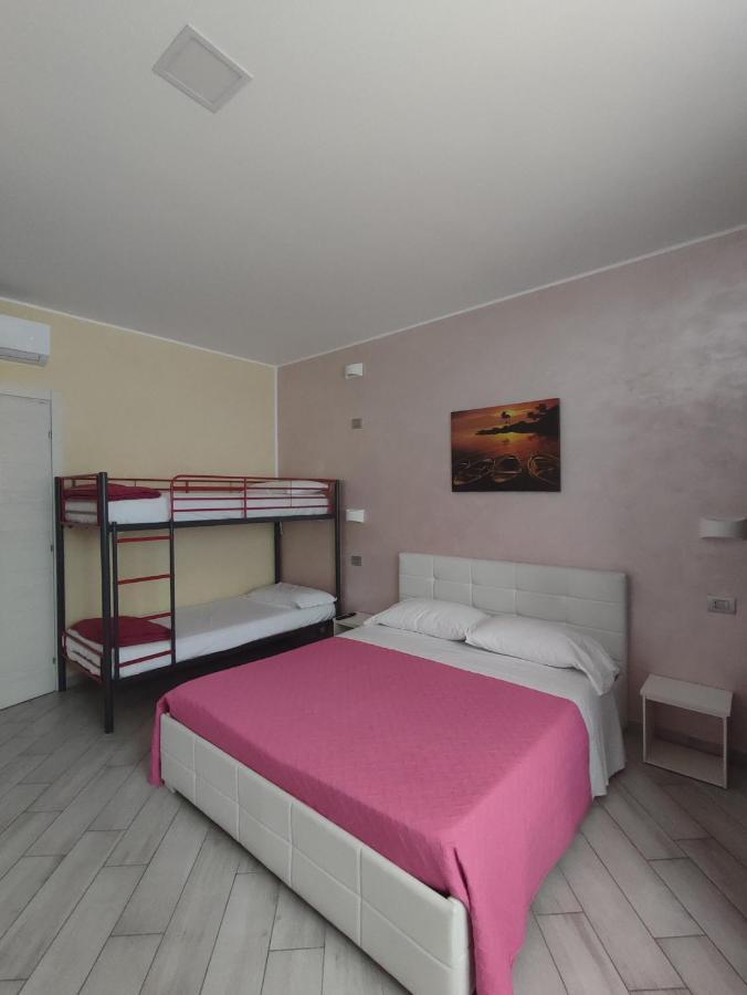 Villa Ormeni Cardano Al Campo Phòng bức ảnh