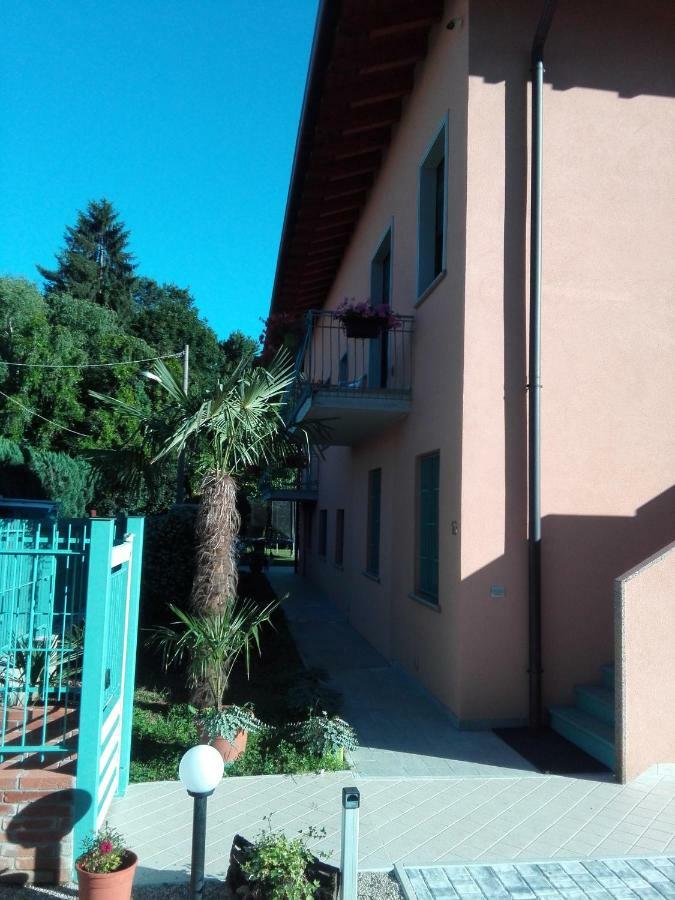 Villa Ormeni Cardano Al Campo Ngoại thất bức ảnh